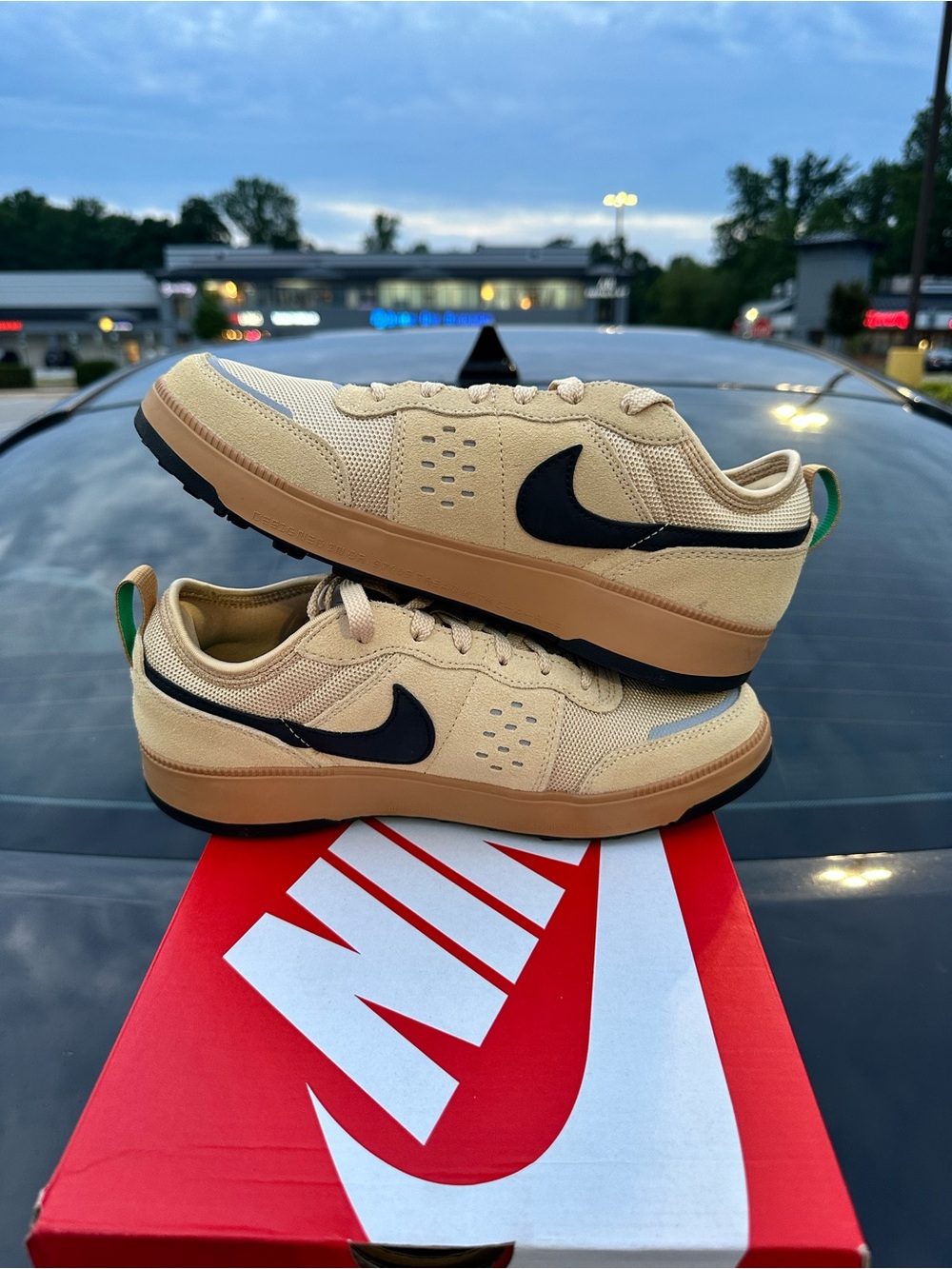 Nike C1TY Beige/Black Low Top Lace Up Sneakers Rubber Sole 6.5Y/8 in Women’s